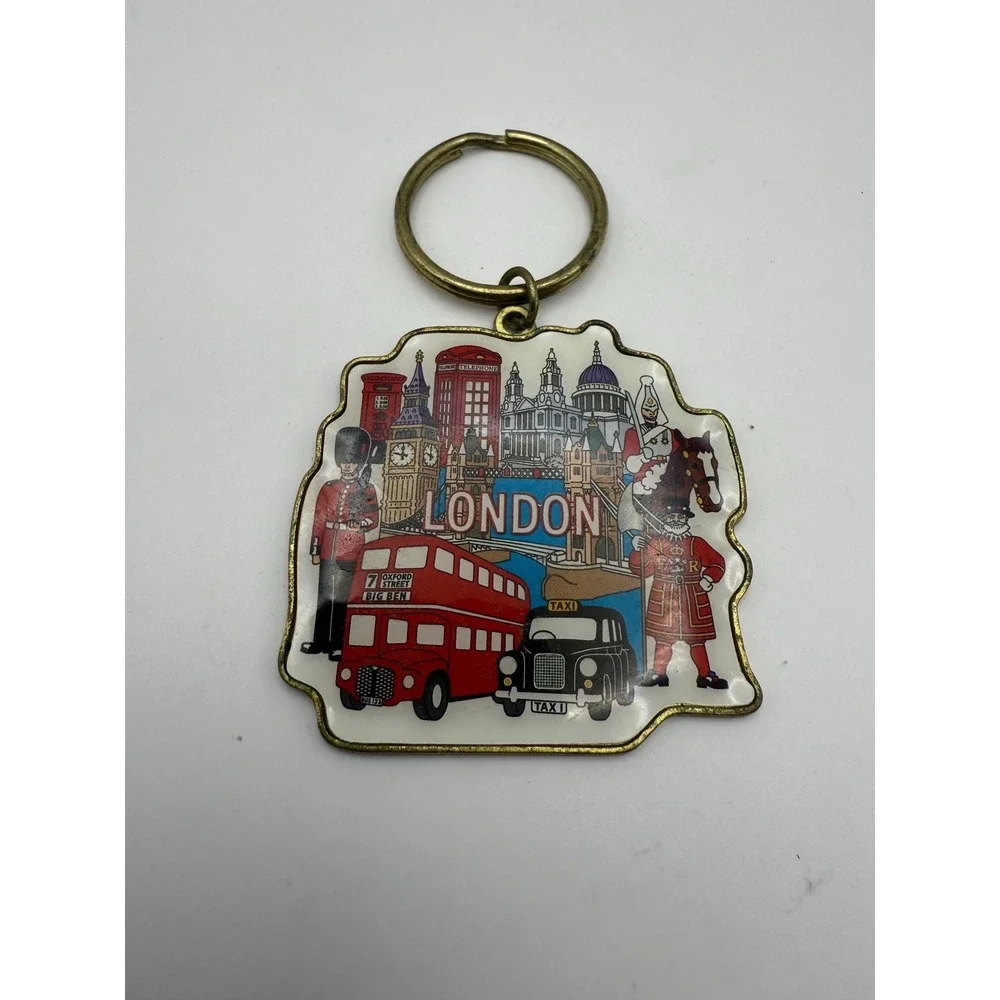 Vintage London Souvenir Keychain | British Travel Key Ring